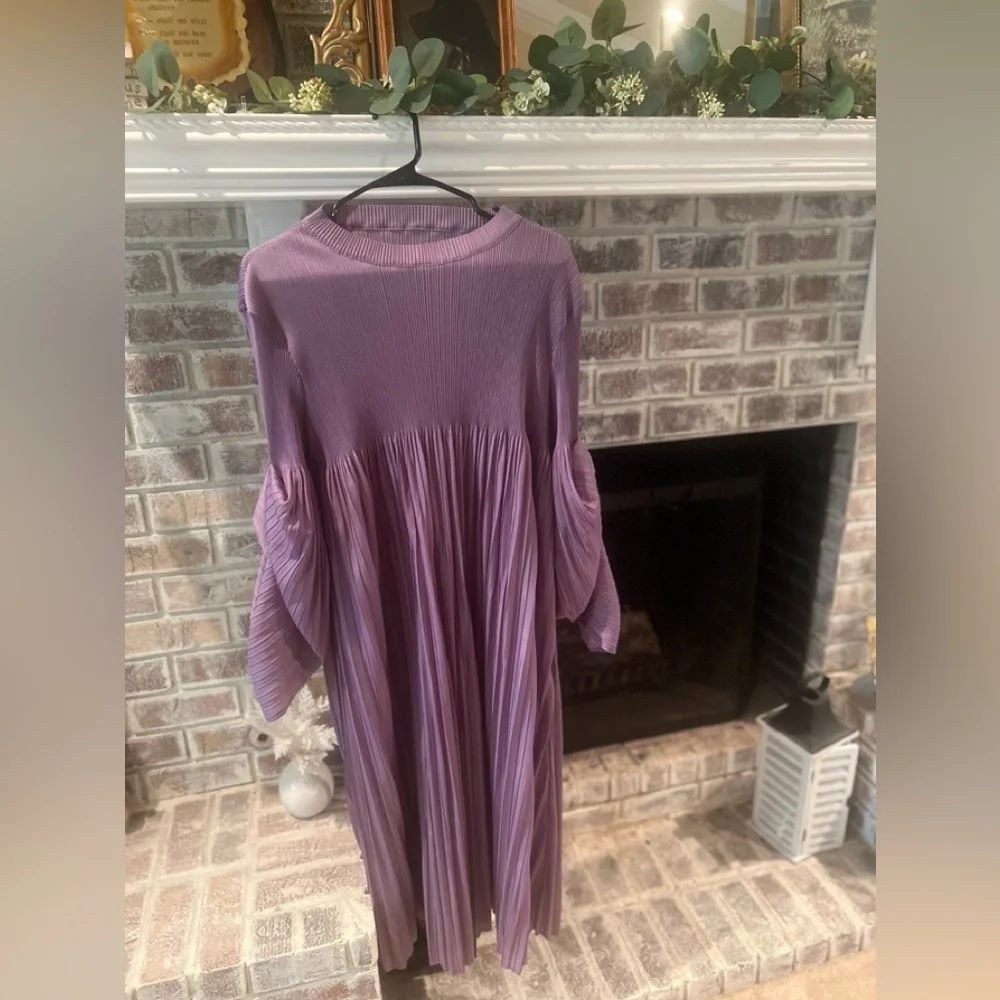 Purple Pleated Long Sleeve Midi Dress - Picture 2 of 2